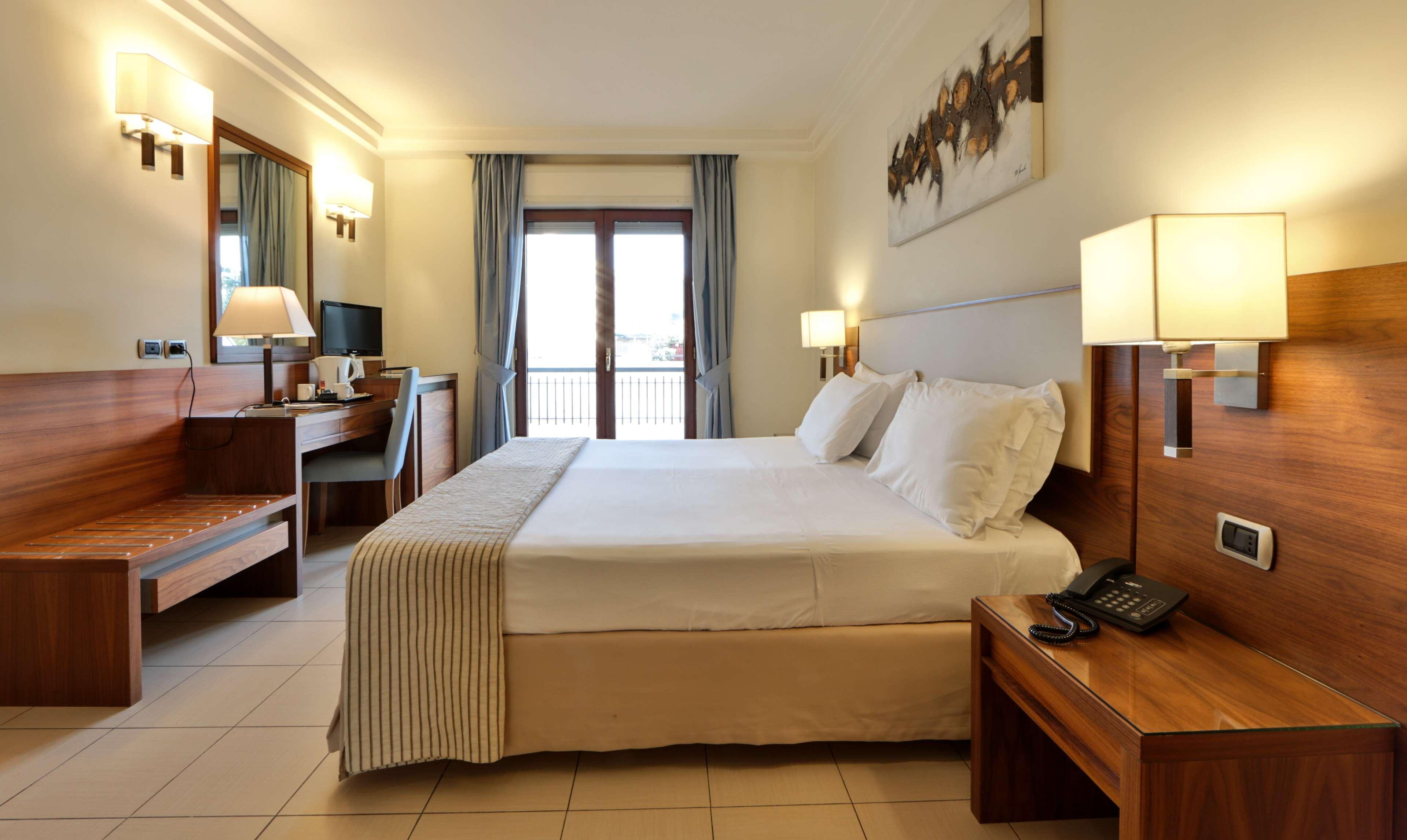 Suites & Residence Hotel Pozzuoli Ngoại thất bức ảnh