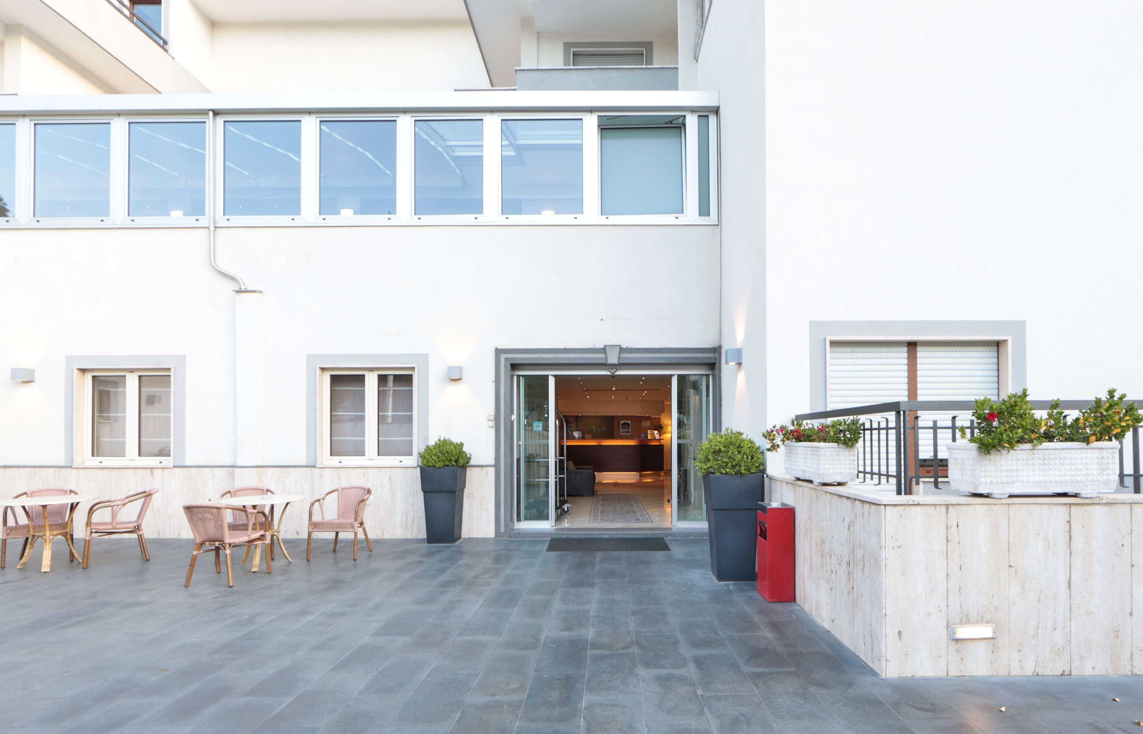 Suites & Residence Hotel Pozzuoli Ngoại thất bức ảnh